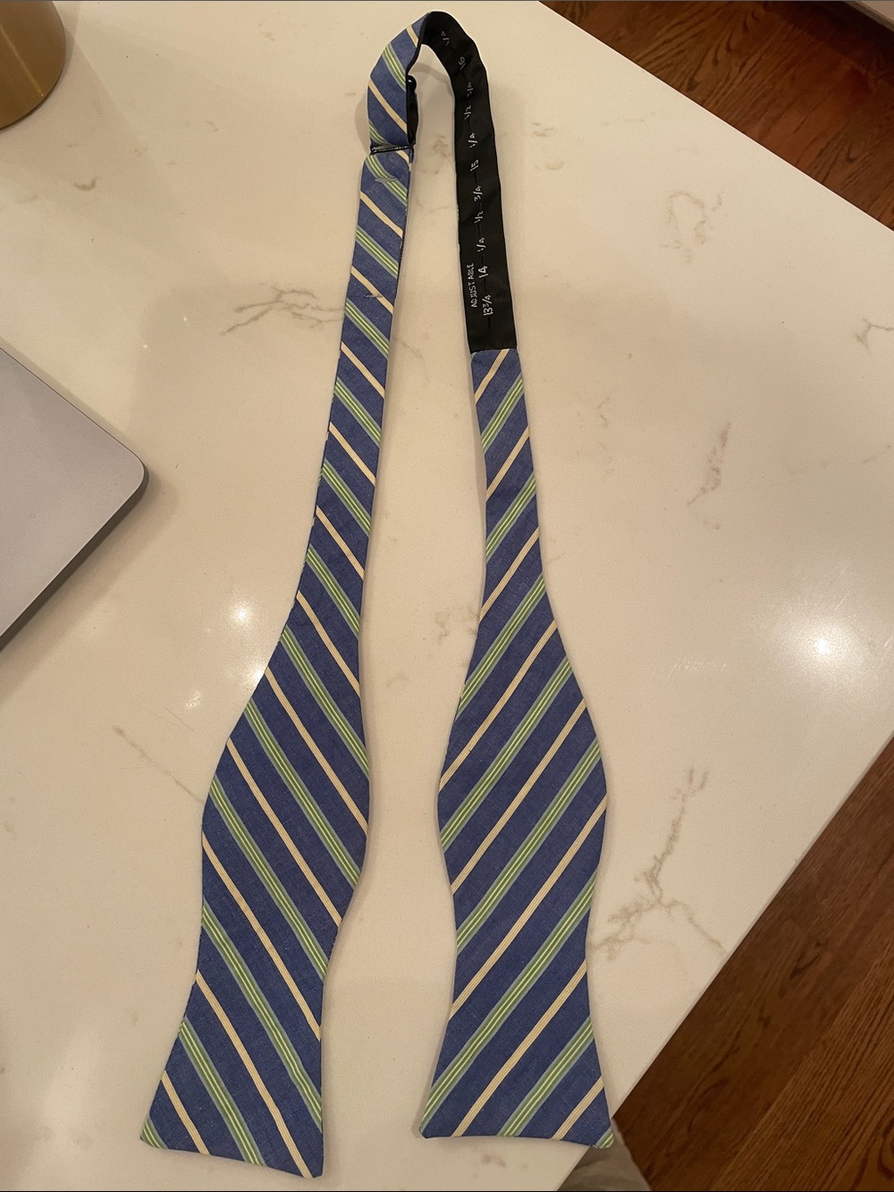 High Cotton men’s striped bow tie EUC